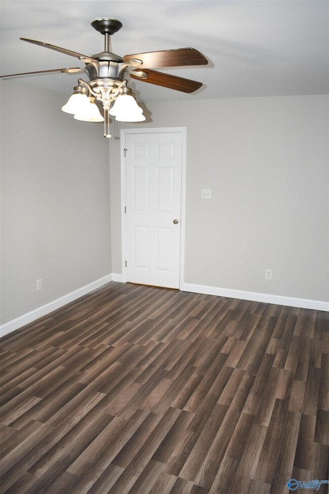 Building Photo - 22873 Horseshoe Bend