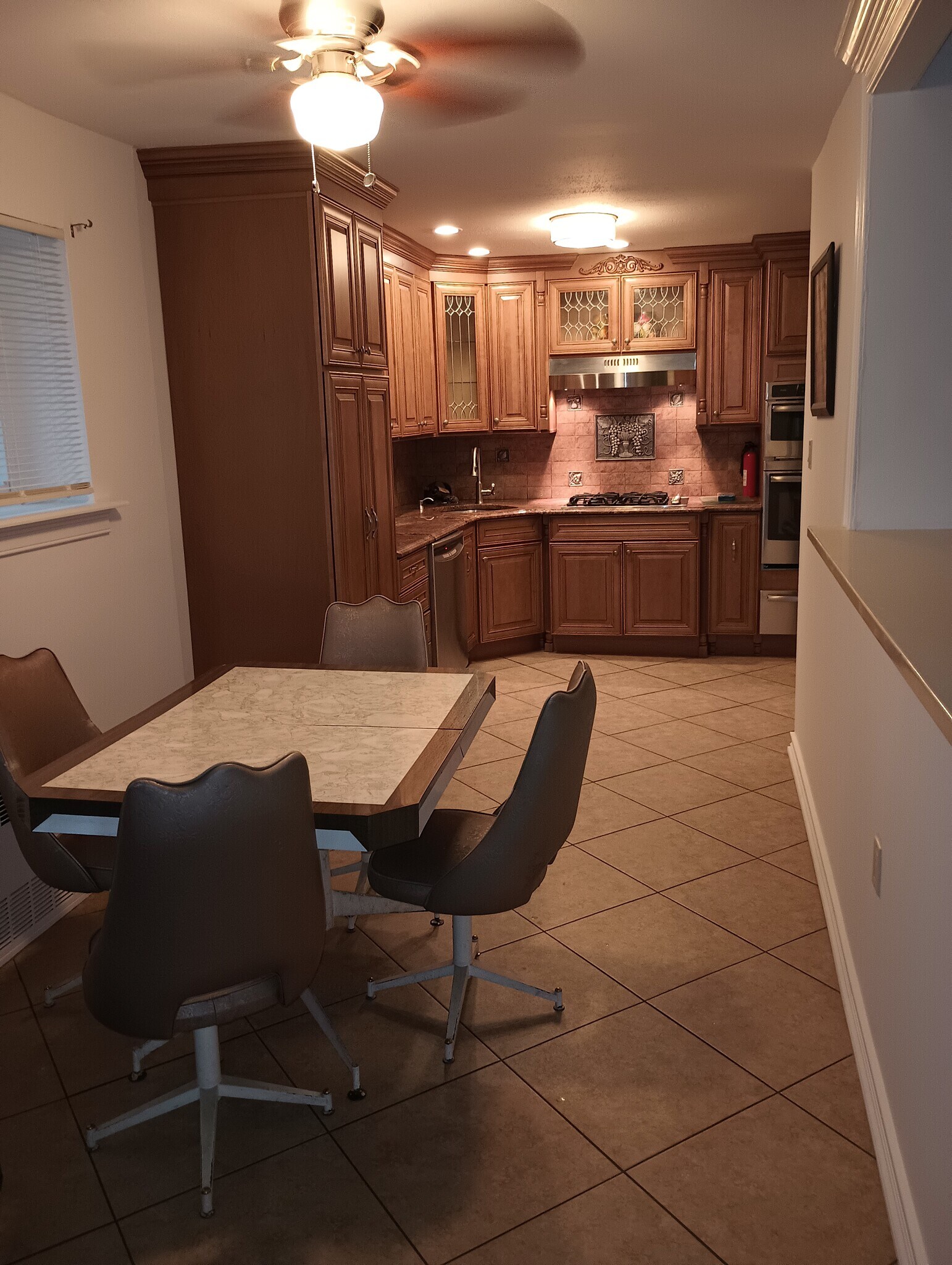 Kitchen and eating area - 819 Brooklyn Ave