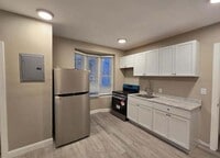 Building Photo - 1107 N 41st St