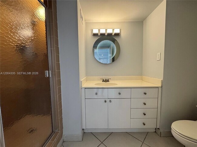 Building Photo - 18041 Biscayne Blvd