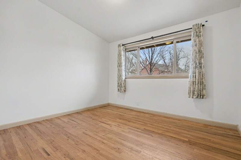 Building Photo - 450 Elm Ct