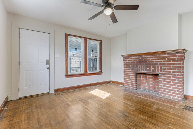 Building Photo - 252-254 S Wayne Ave