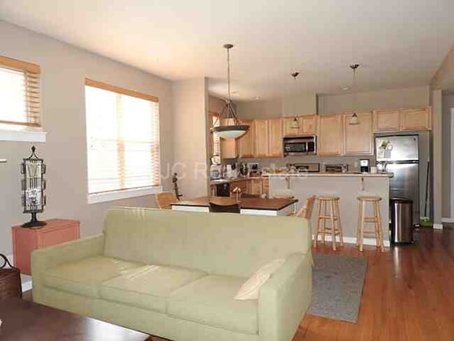 Building Photo - Stapleton Home For Rent