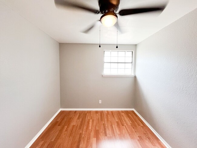 Building Photo - Available NOW!!!! This charming 2 story, 4...