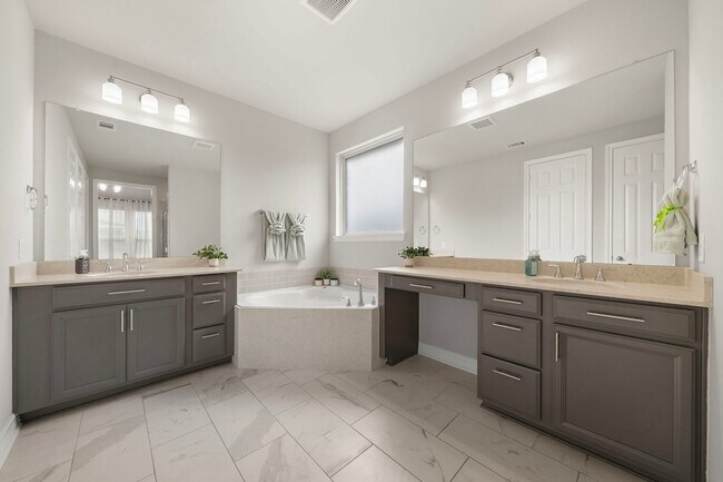 Building Photo - 27130 Spanish Wind Ct
