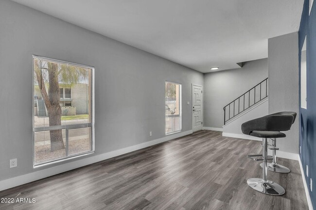 Building Photo - 7290 E Rancho Vista Dr