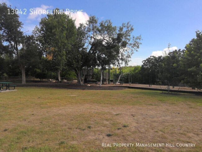 Building Photo - 13042 Shoreline Dr