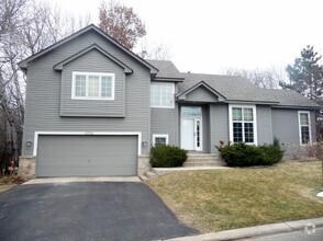 Building Photo - 4702 Wildwood St