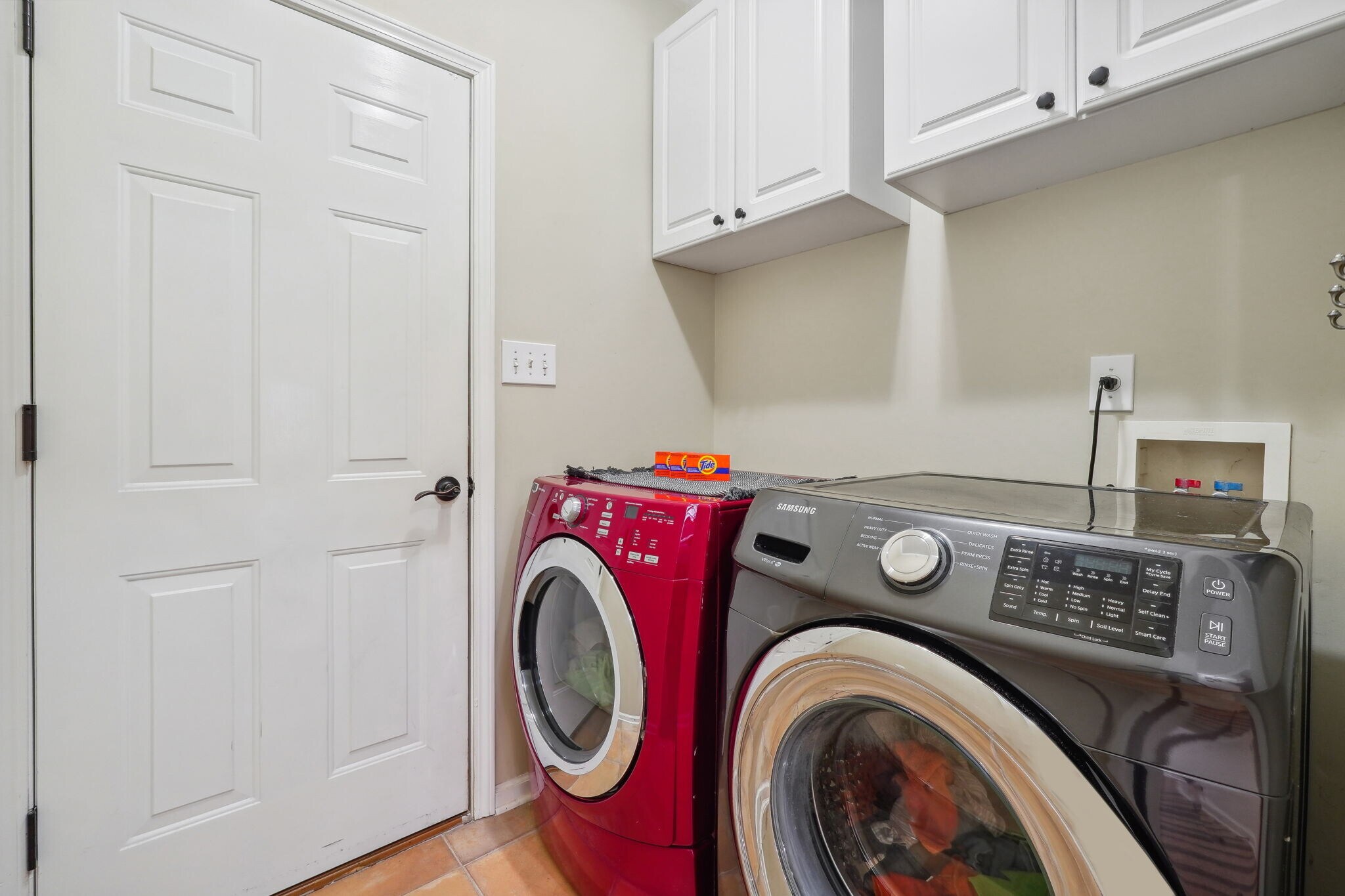 Building Photo - 135 Farr Lake Dr