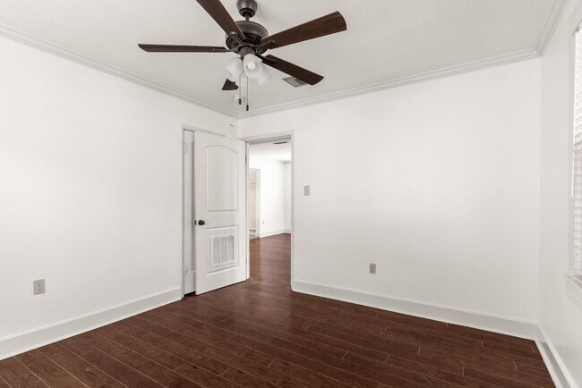 Building Photo - Charming 2 Bedroom 1 Bath house in the Argenta District of North Little Rock.