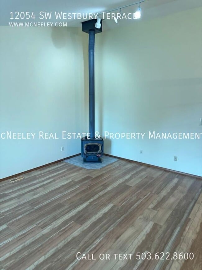 Building Photo - 12054 SW Westbury Terrace