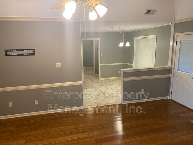 Building Photo - 3840 Charbon Ln