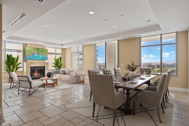 Building Photo - 2211 E Camelback Rd