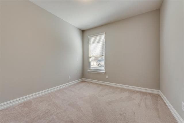 Building Photo - 2818 Balmoral Dr