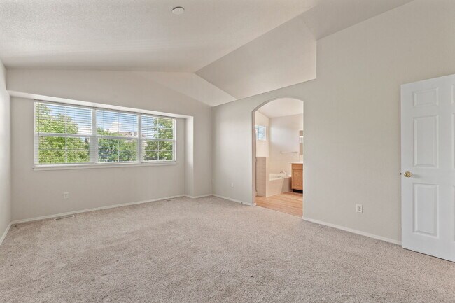 Building Photo - Spacious 4BR Home in Pine Creek – Academy D20