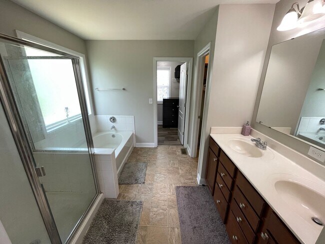 Building Photo - East Jefferson County Home For Rent