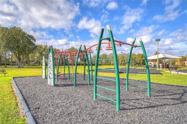 Building Photo - 30847 Bridgegate Dr