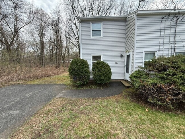 Building Photo - 22A-22B Hadley Road