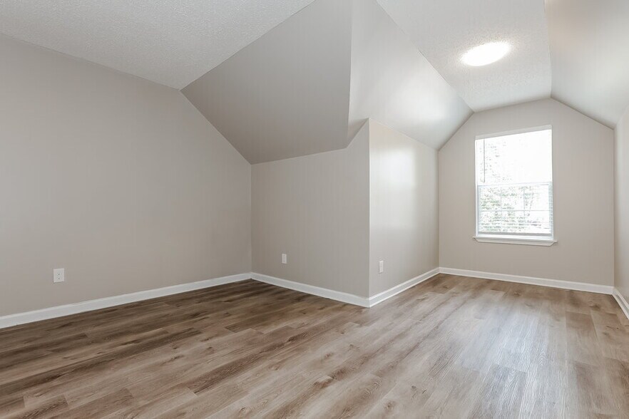 Building Photo - 2997 Happy Deer Ct