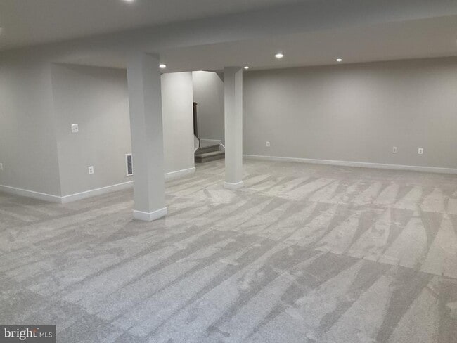 Building Photo - 117 Mountain Path Ln
