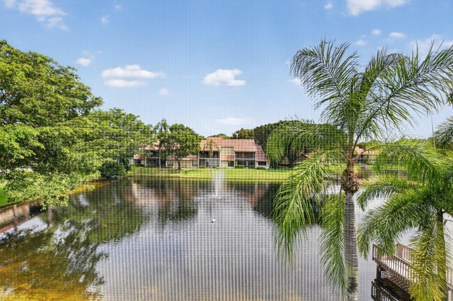 Building Photo - 5801 Coach House Cir