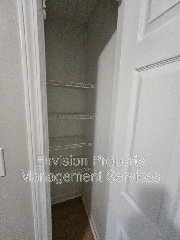 Building Photo - 2638 Fieldstone View Ln SE