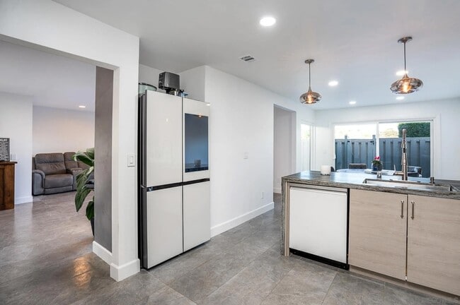 Building Photo - Amberwood