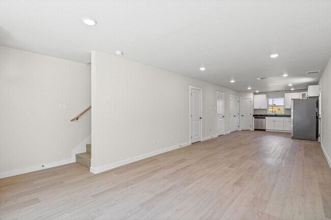 Building Photo - 1407 S 5th St