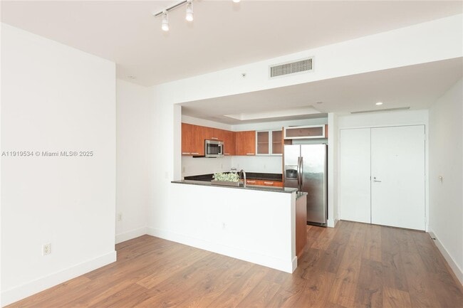 Building Photo - 3131 NE 188th St