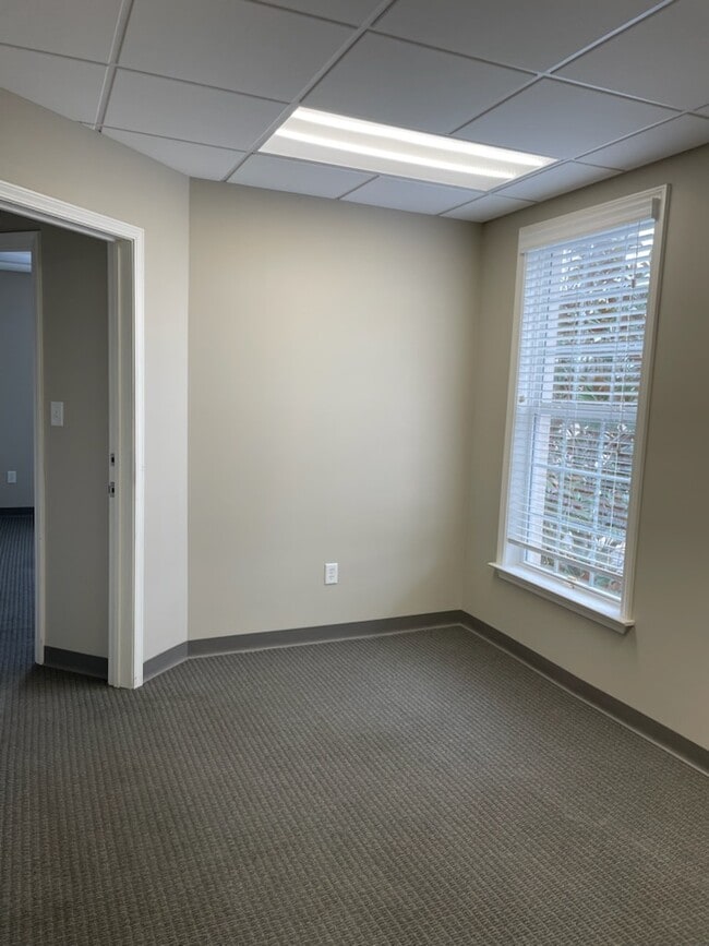 Building Photo - 6814 Crumpler Blvd