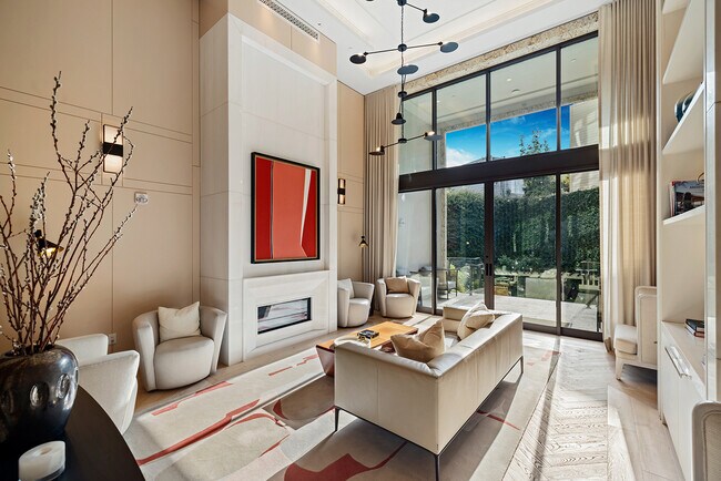 Building Photo - 875 California St