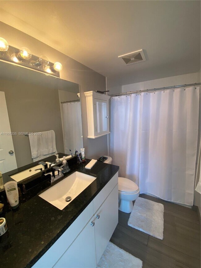 Building Photo - 1250 S Miami Ave