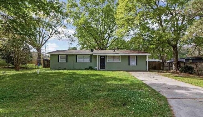 Primary Photo - 2135 Richmond St