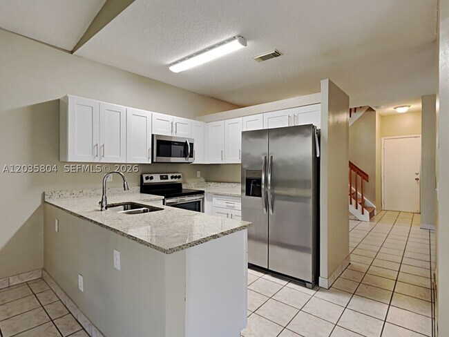 Building Photo - 2121 NW 184th Way