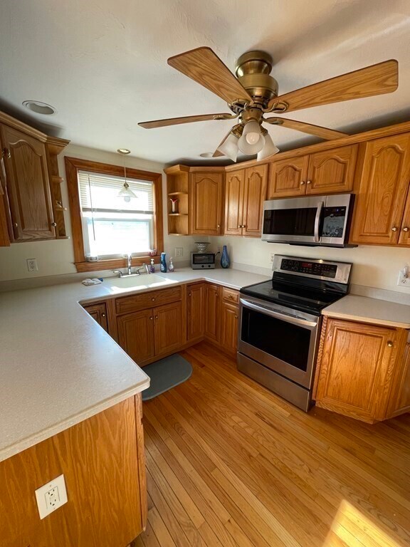 Building Photo - 49 Deerfield St