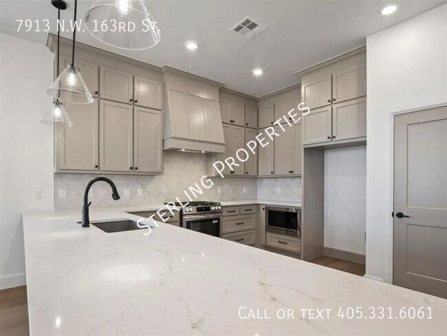 Building Photo - 7913 NW 163rd St