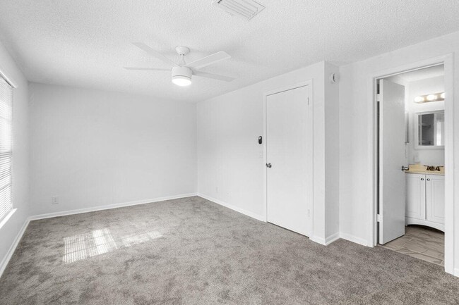 Building Photo - 304 Georgian Park Dr
