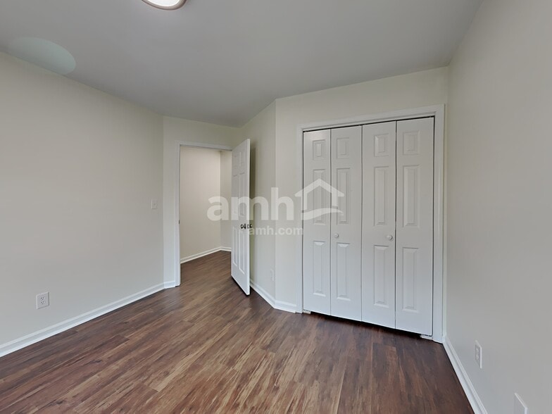 Building Photo - 14 Arbordale Ln