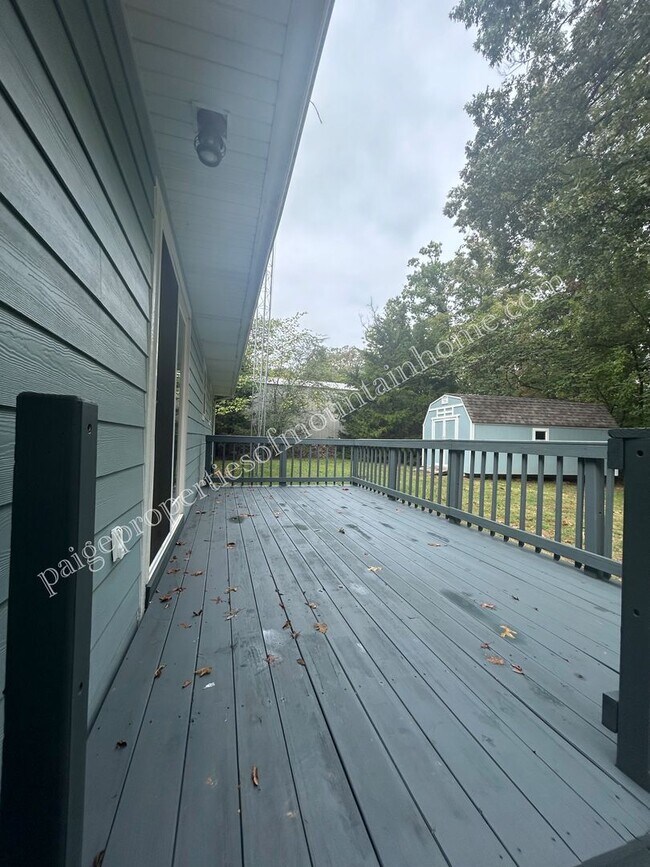 Building Photo - Charming 2 Bedroom, 2 Bath Home near Brown's Beach