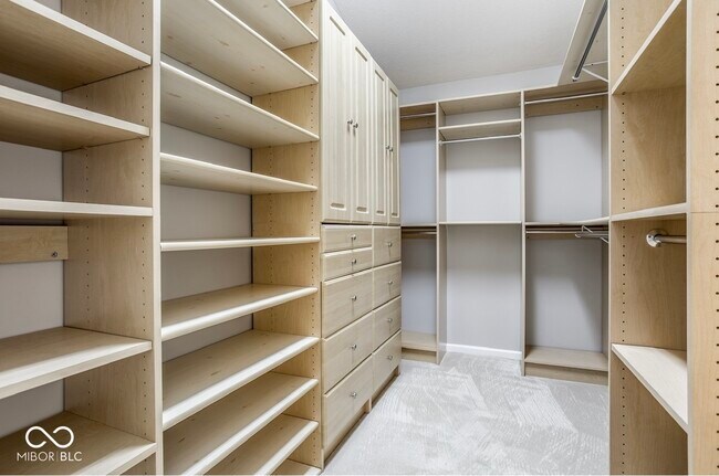Building Photo - 7533 Prairie View Dr