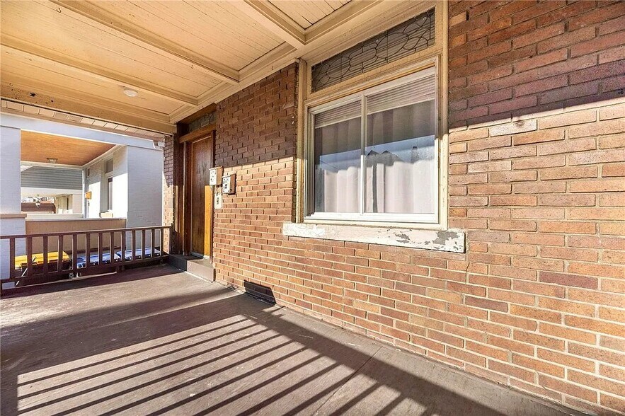 Building Photo - 1486 Park Blvd