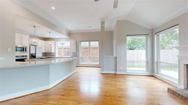 Building Photo - 6911 Lawler Ridge