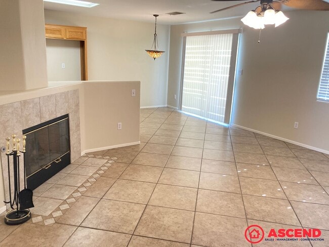 Building Photo - 8215 Mossrock Dr