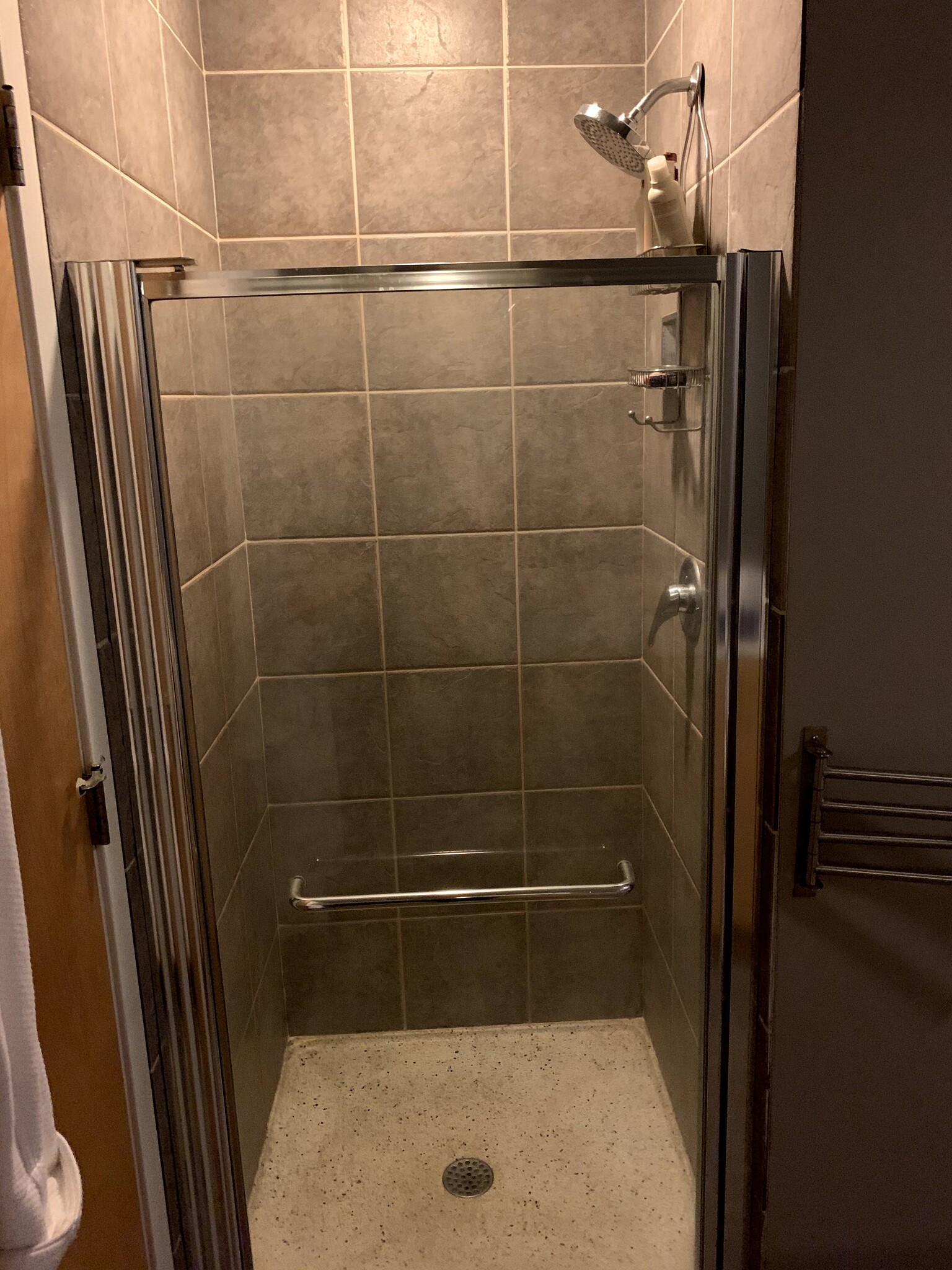 Shower - 2201 W Wabansia Ave