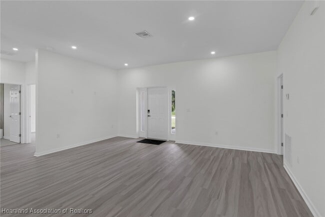 Building Photo - 7539 Bernal Dr