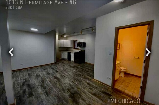 Building Photo - 1013 N Hermitage Ave