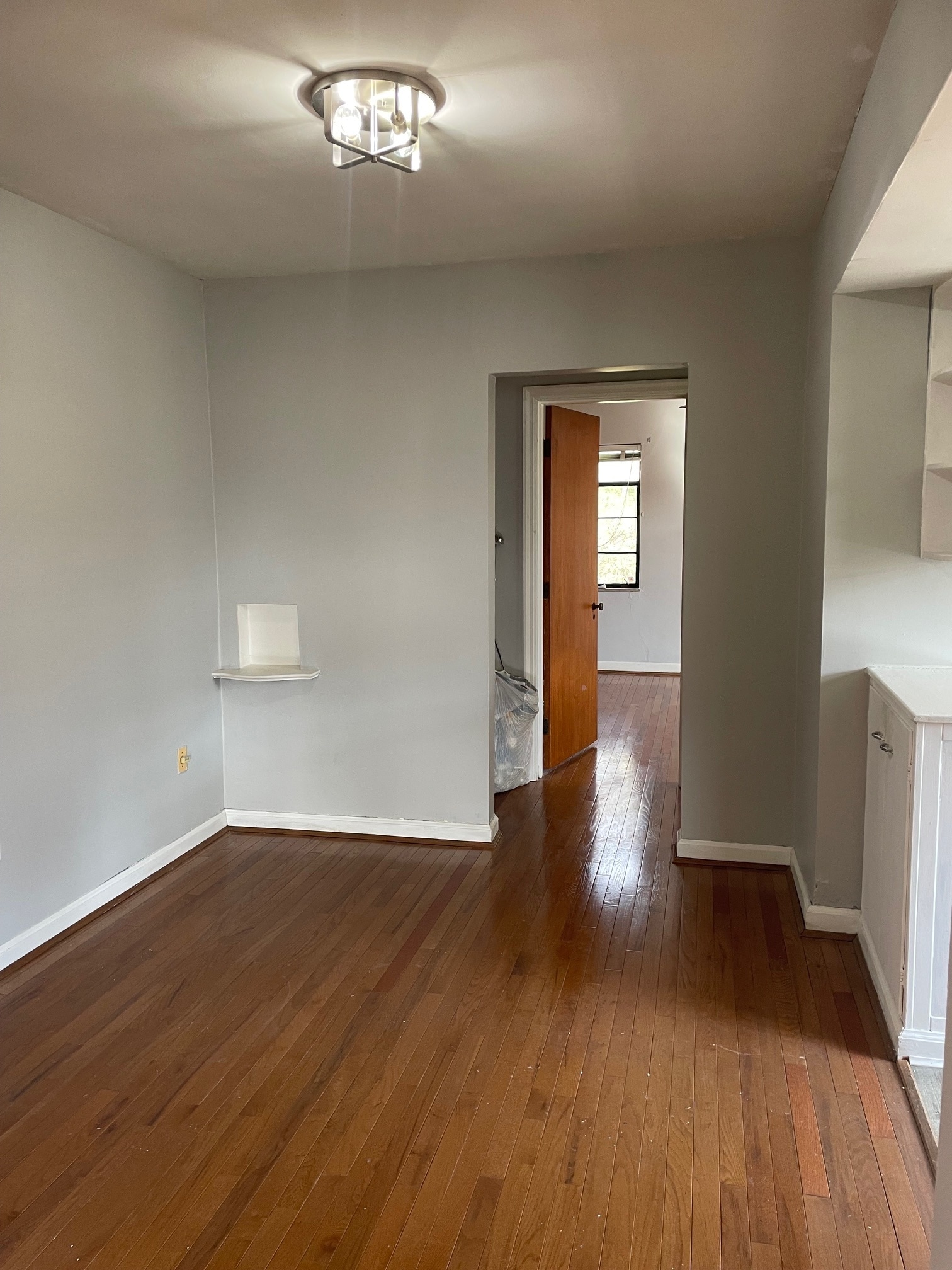 Dining area or home office - 814 Ellison Ave