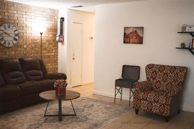 Building Photo - 1810 Highland Ave