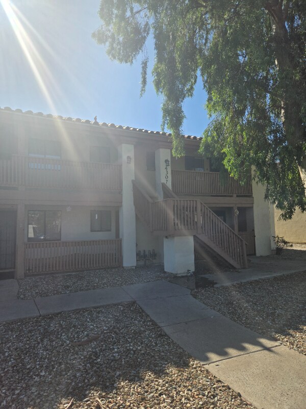 Building Photo - 4307 N 21st Dr