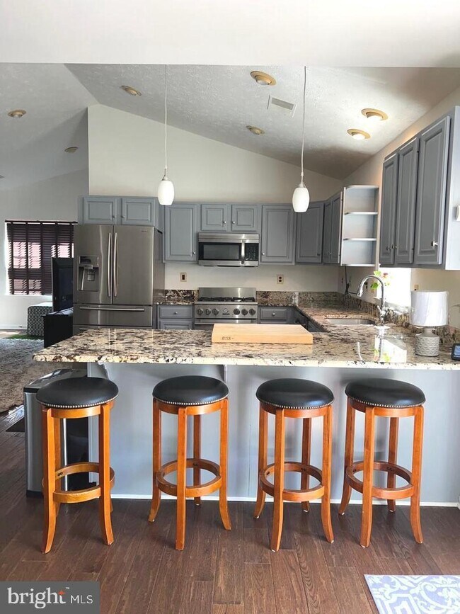 Building Photo - 10911 Buena Vista Ct